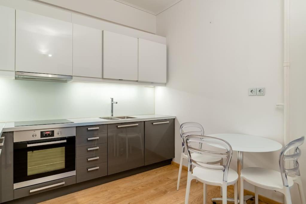 Elegant 2Bd Evelpidon Apartment เอเธนส์ ภายนอก รูปภาพ